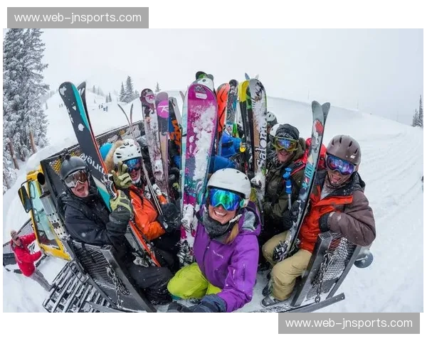 美国单板滑雪队教练谈团队氛围与个性化战术制定